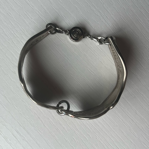 Sterling silver .925 magnetic closure cuff bracelet small wrists. - Picture 3 of 11